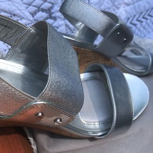 Mootsies Tootsies Wedge (light grey) size 8.5